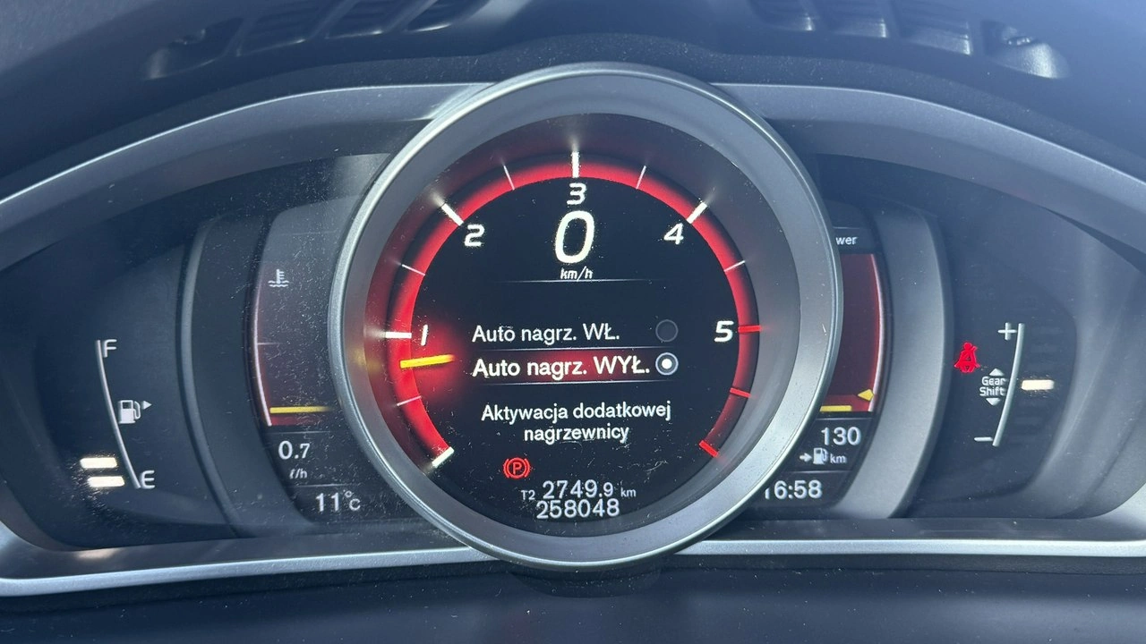 Volvo V40 - Zdjęcie 36