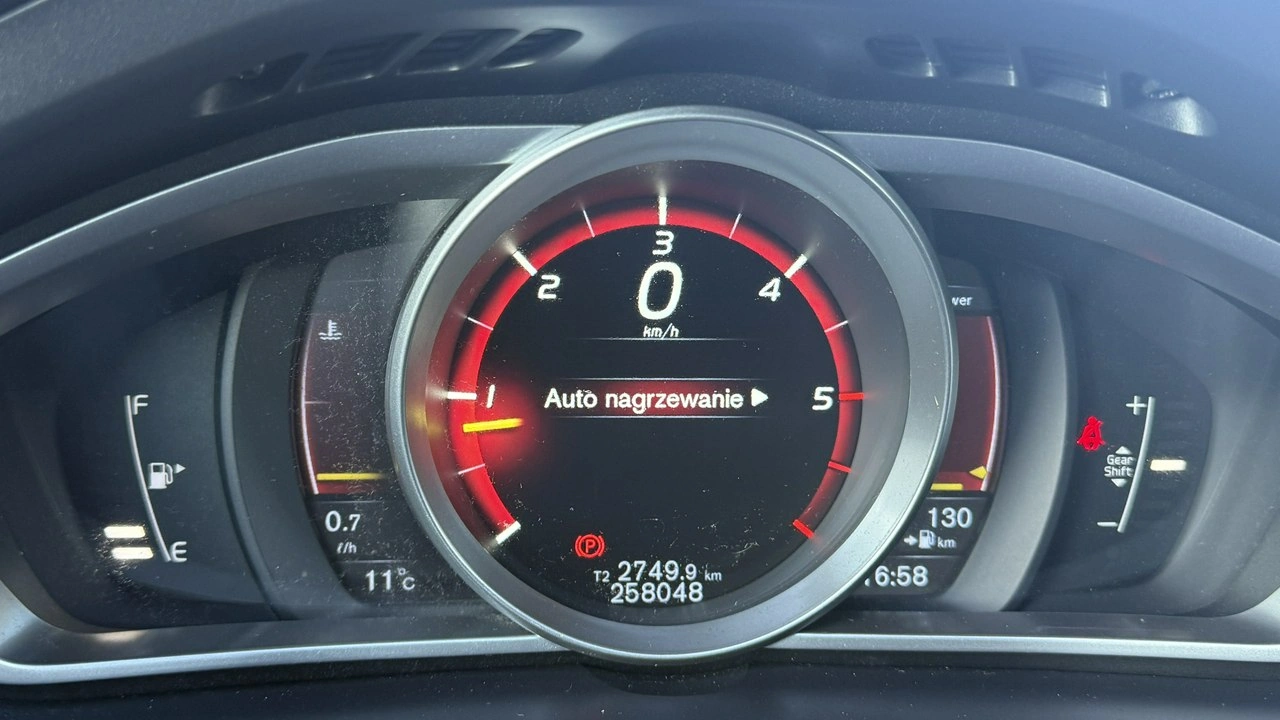 Volvo V40 - Zdjęcie 37
