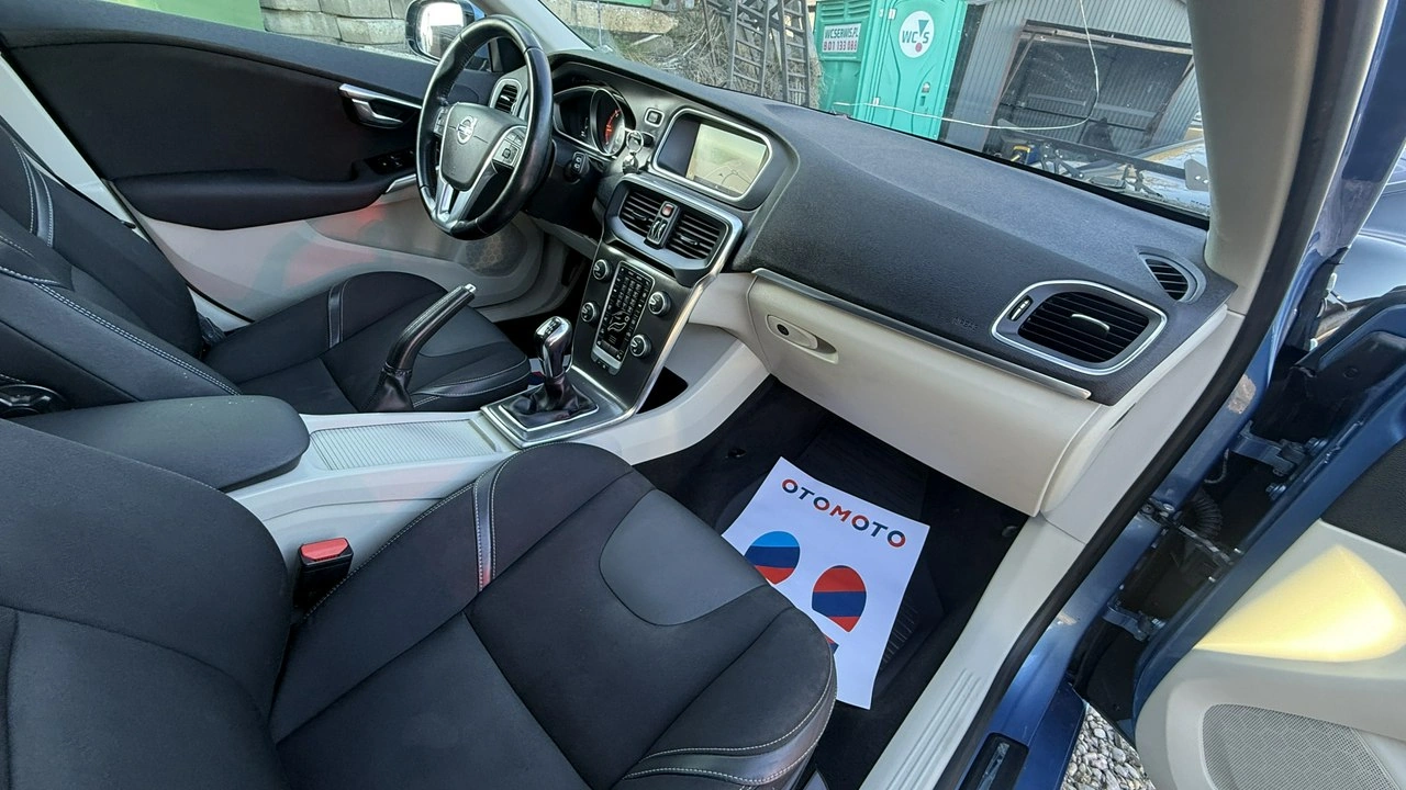 Volvo V40 - Zdjęcie 38