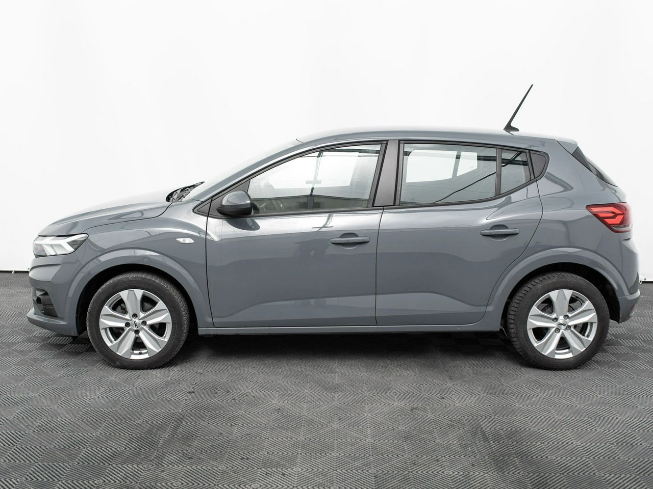 Dacia Sandero - Zdjęcie 7