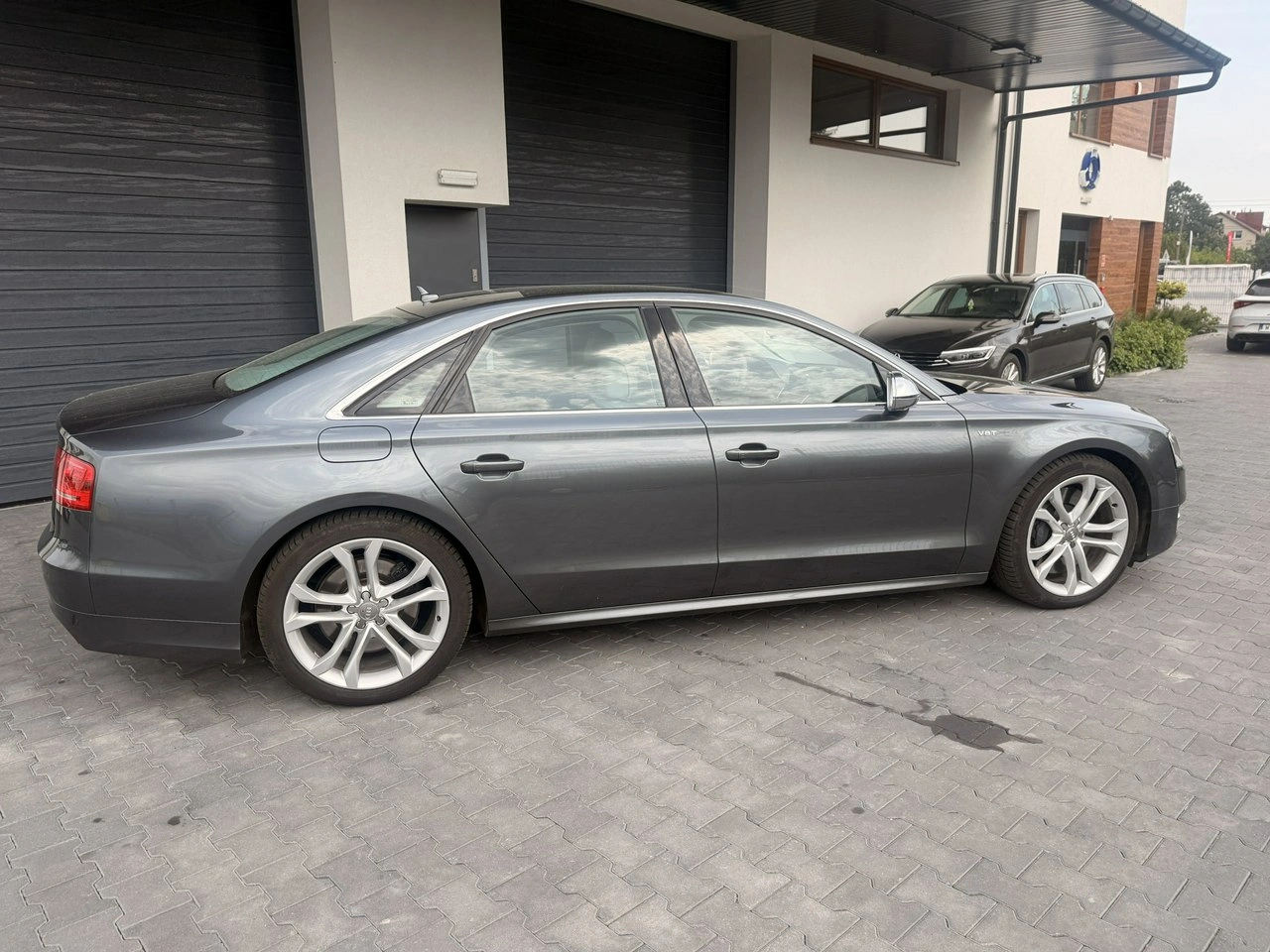 Audi S8 - Zdjęcie 11