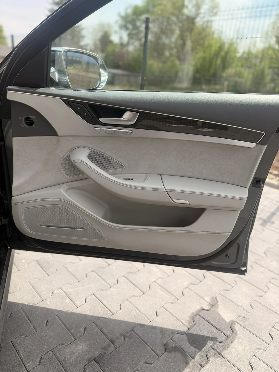 Audi S8 - Zdjęcie 29