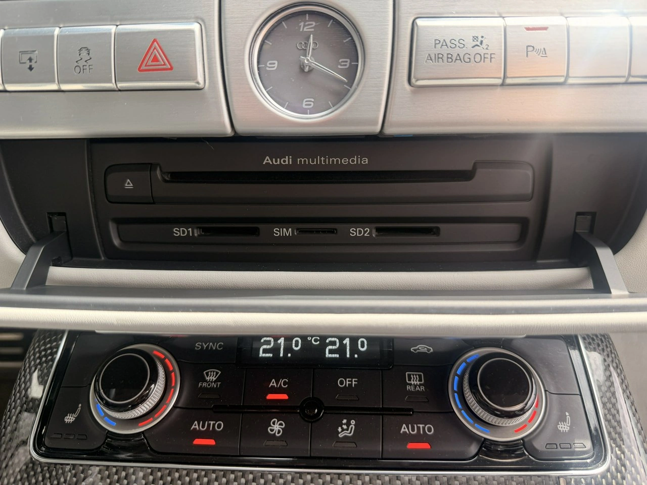 Audi S8 - Zdjęcie 30