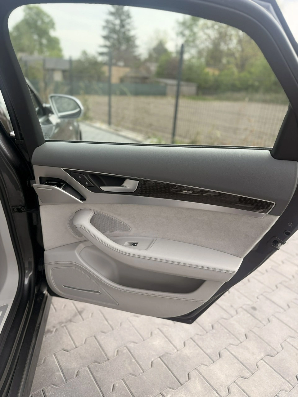 Audi S8 - Zdjęcie 36