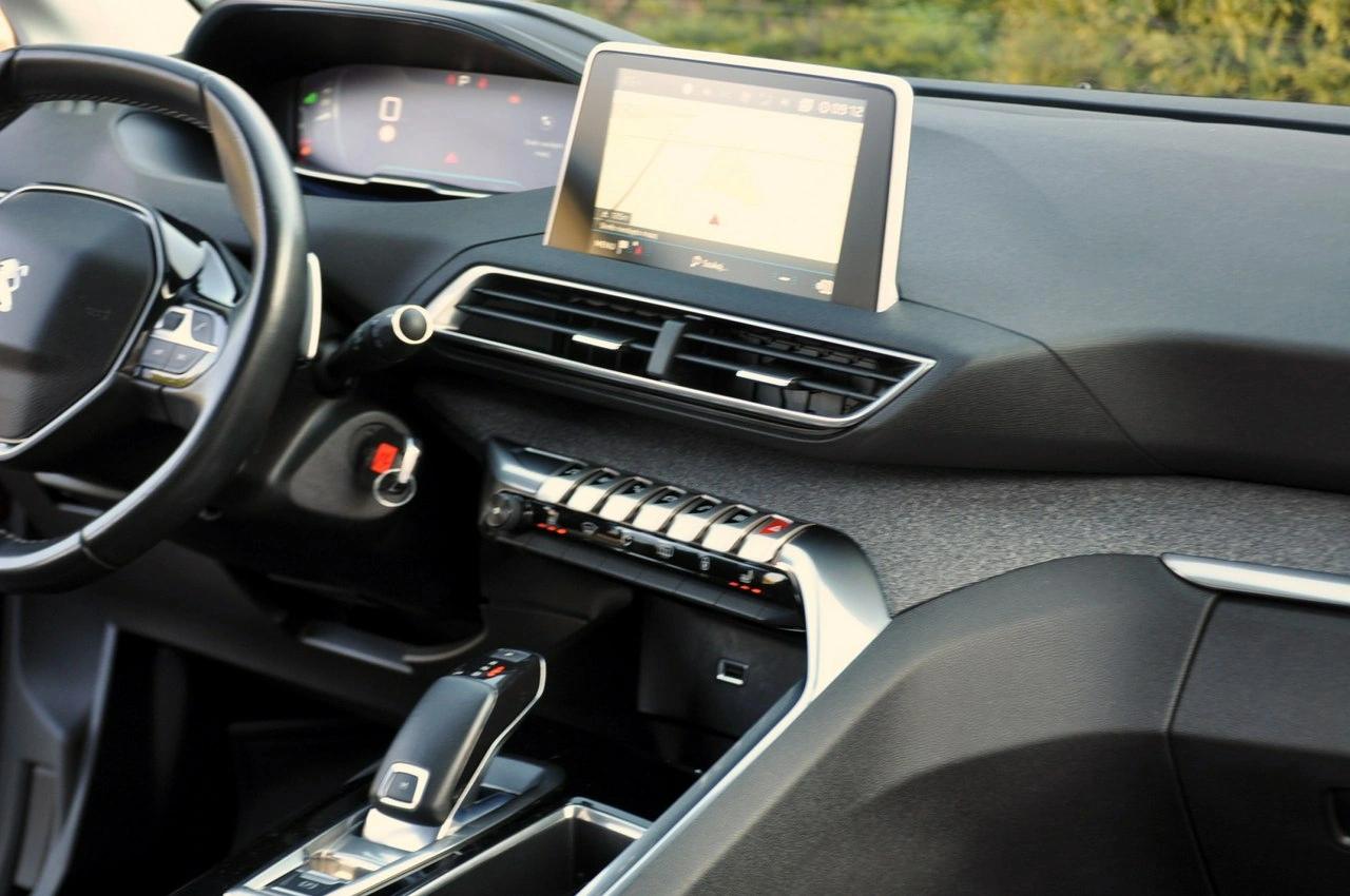 Peugeot 3008 - Zdjęcie 25