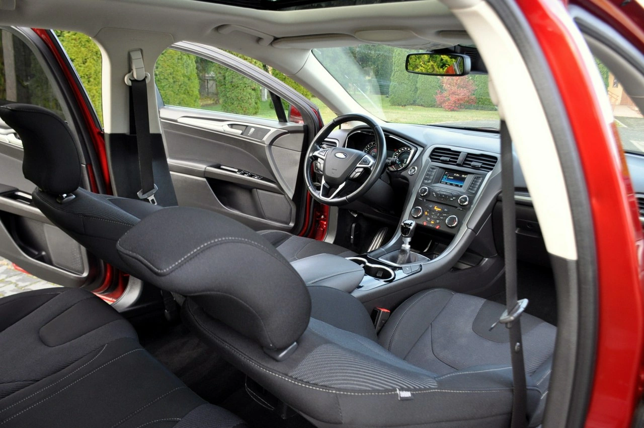 Ford Mondeo - Zdjęcie 22