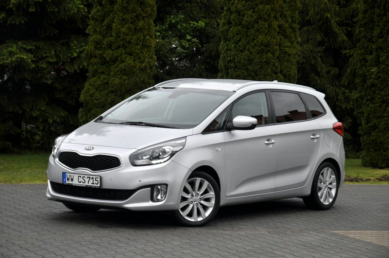 Kia Carens - Zdjęcie 9