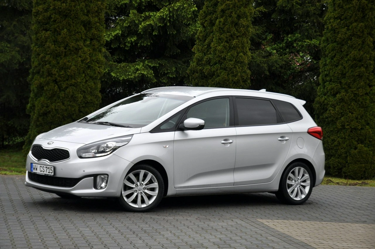 Kia Carens - Zdjęcie 10