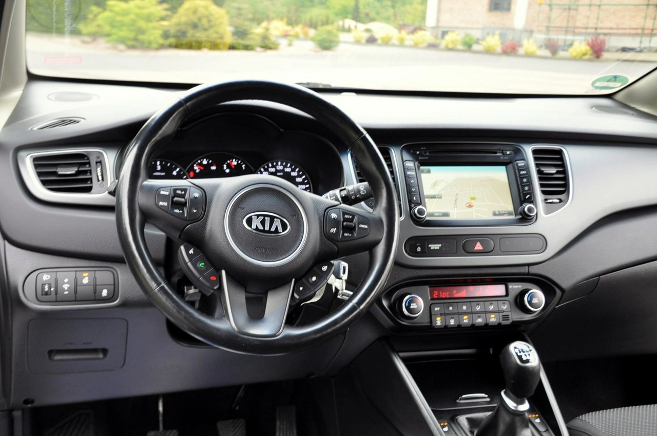 Kia Carens - Zdjęcie 29