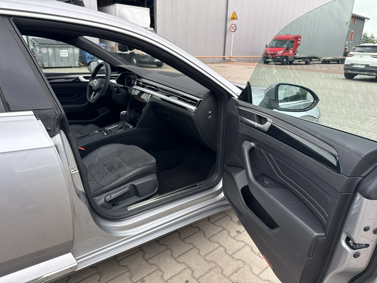 Volkswagen Arteon - Zdjęcie 20