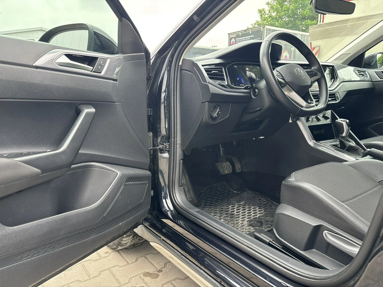 Volkswagen Taigo - Zdjęcie 9
