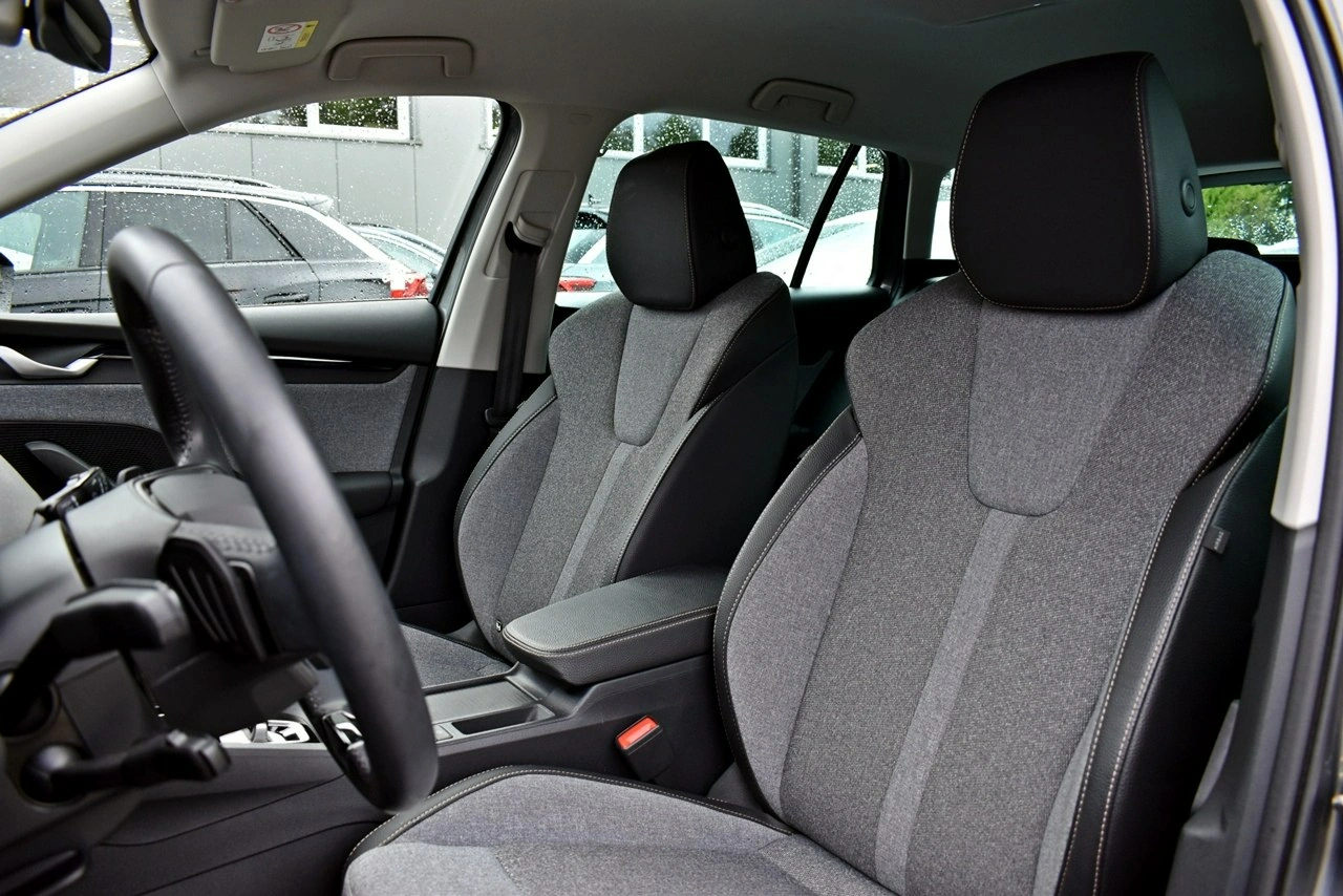 Skoda Octavia - Zdjęcie 9