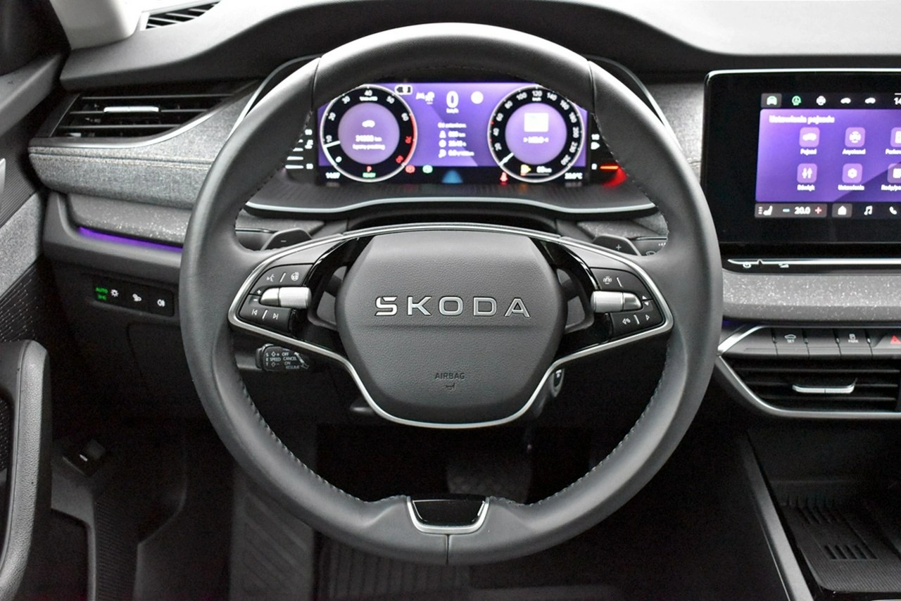 Skoda Octavia - Zdjęcie 13