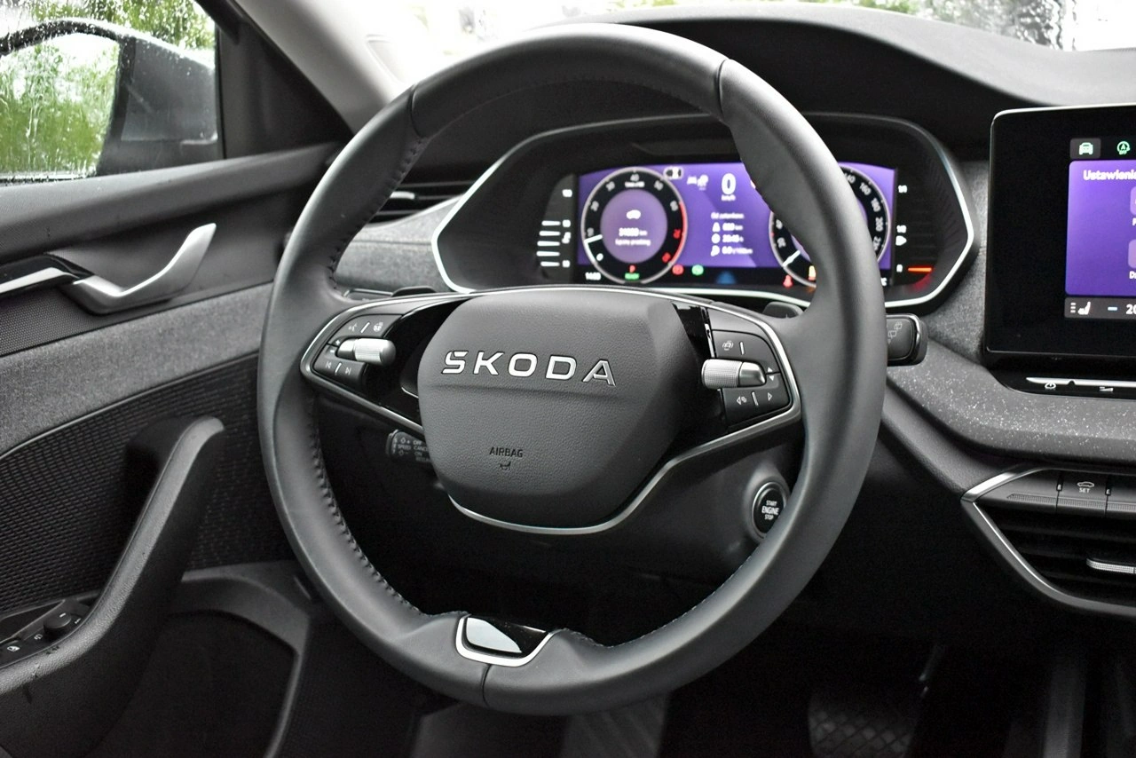 Skoda Octavia - Zdjęcie 16