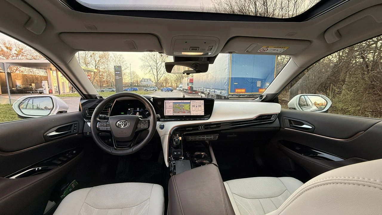Toyota Mirai - Zdjęcie 10