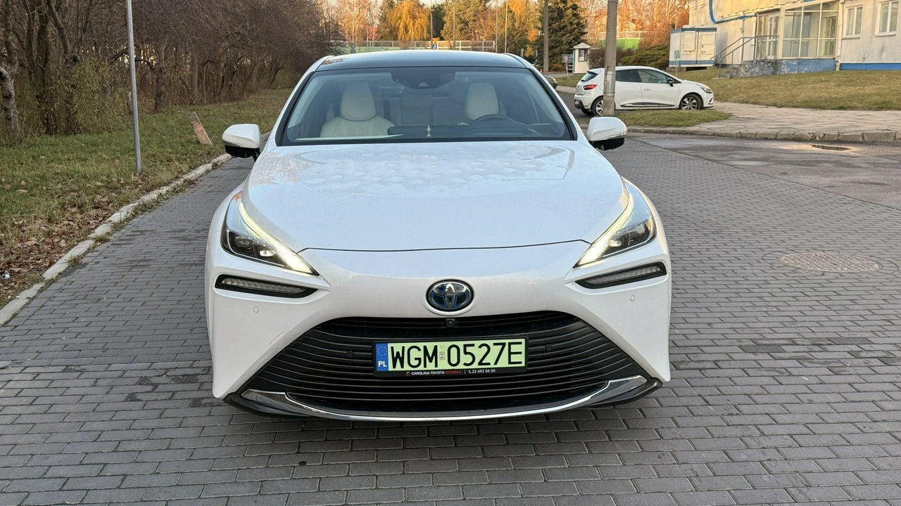 Toyota Mirai - Zdjęcie 1