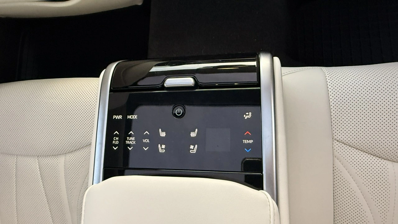 Toyota Mirai - Zdjęcie 3