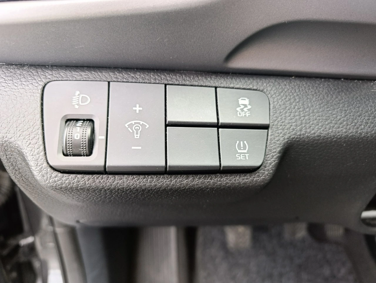 Kia Stonic - Zdjęcie 13