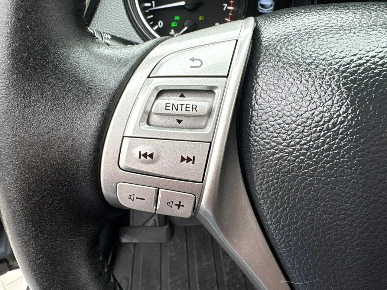 Nissan Qashqai - Zdjęcie 21