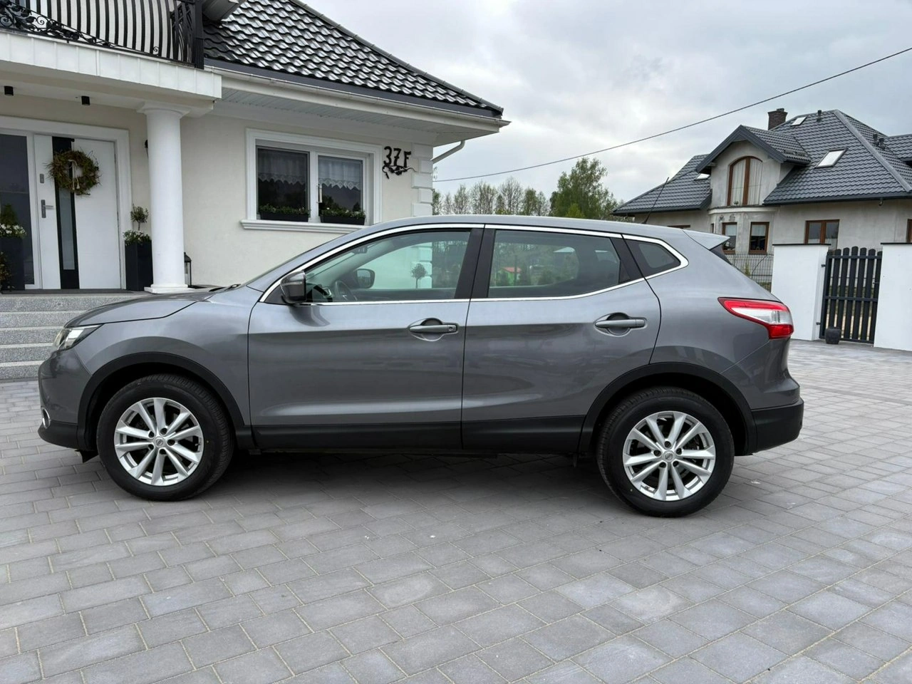 Nissan Qashqai - Zdjęcie 8