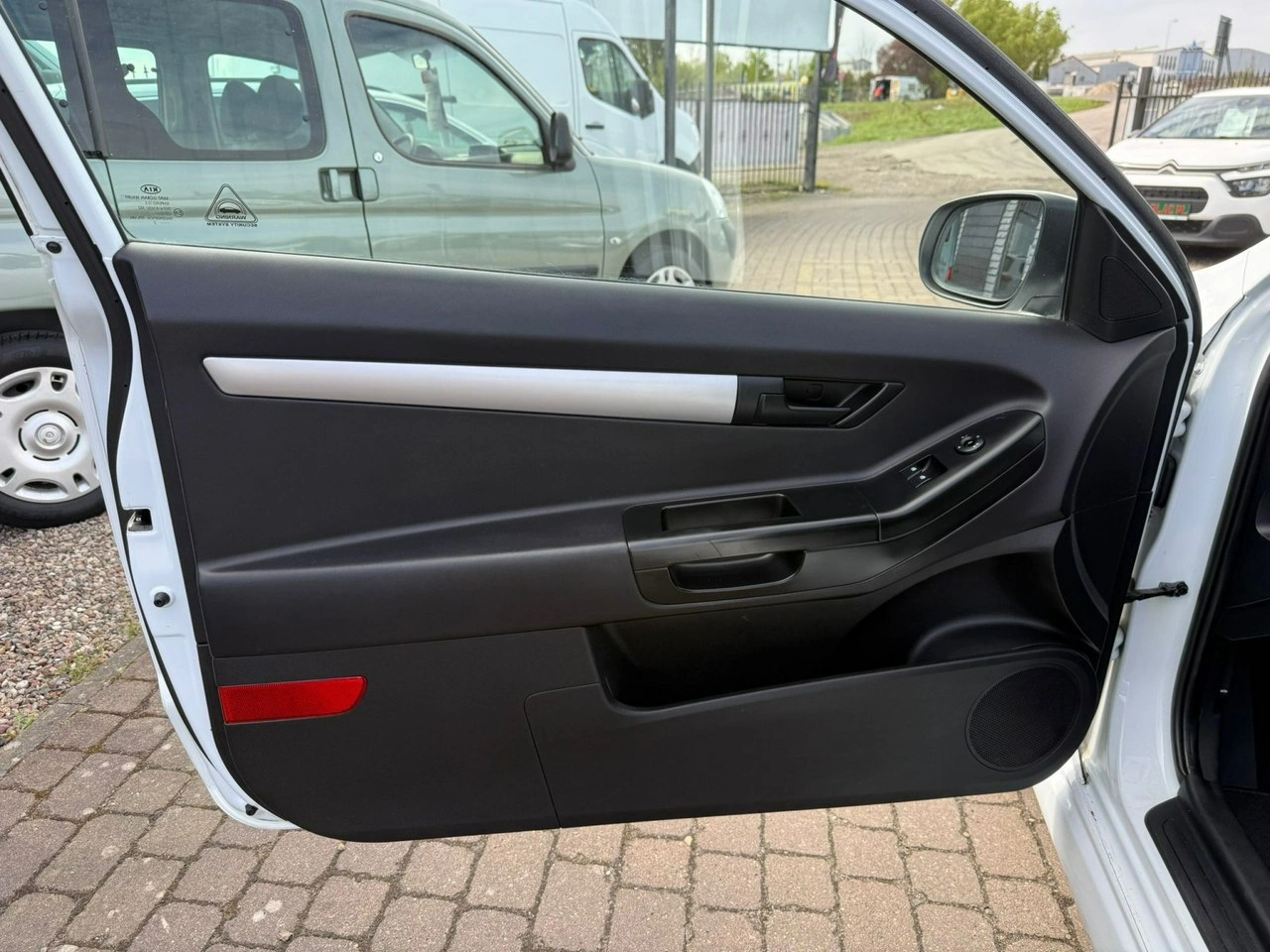 Kia Pro Cee'd - Zdjęcie 11