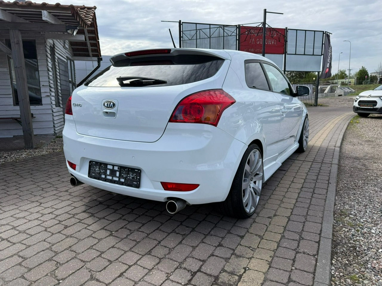 Kia Pro Cee'd - Zdjęcie 2