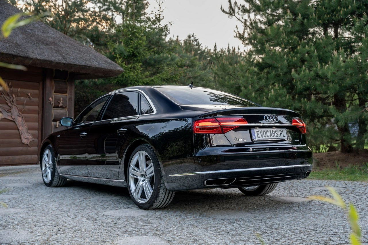 Audi A8 - Zdjęcie 10
