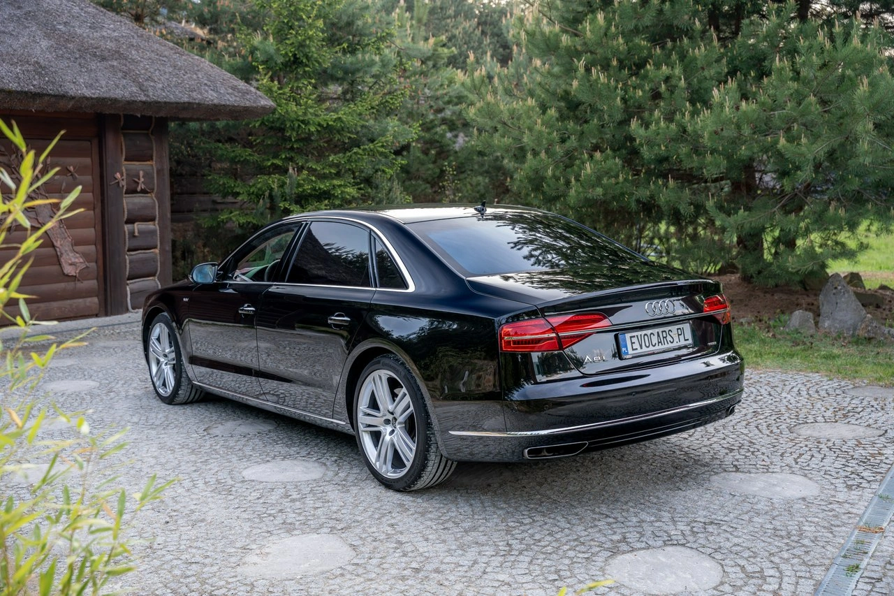 Audi A8 - Zdjęcie 1