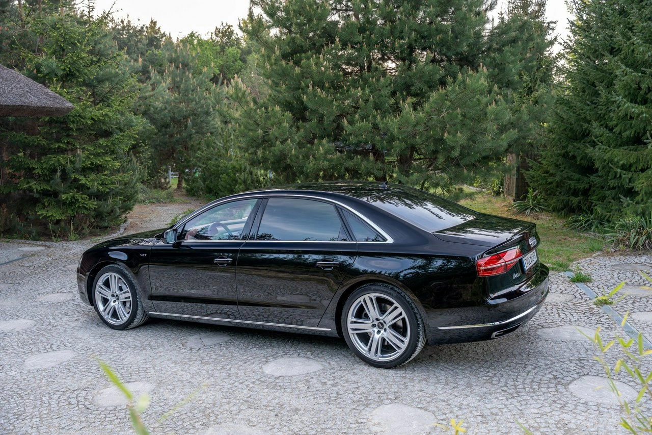 Audi A8 - Zdjęcie 23