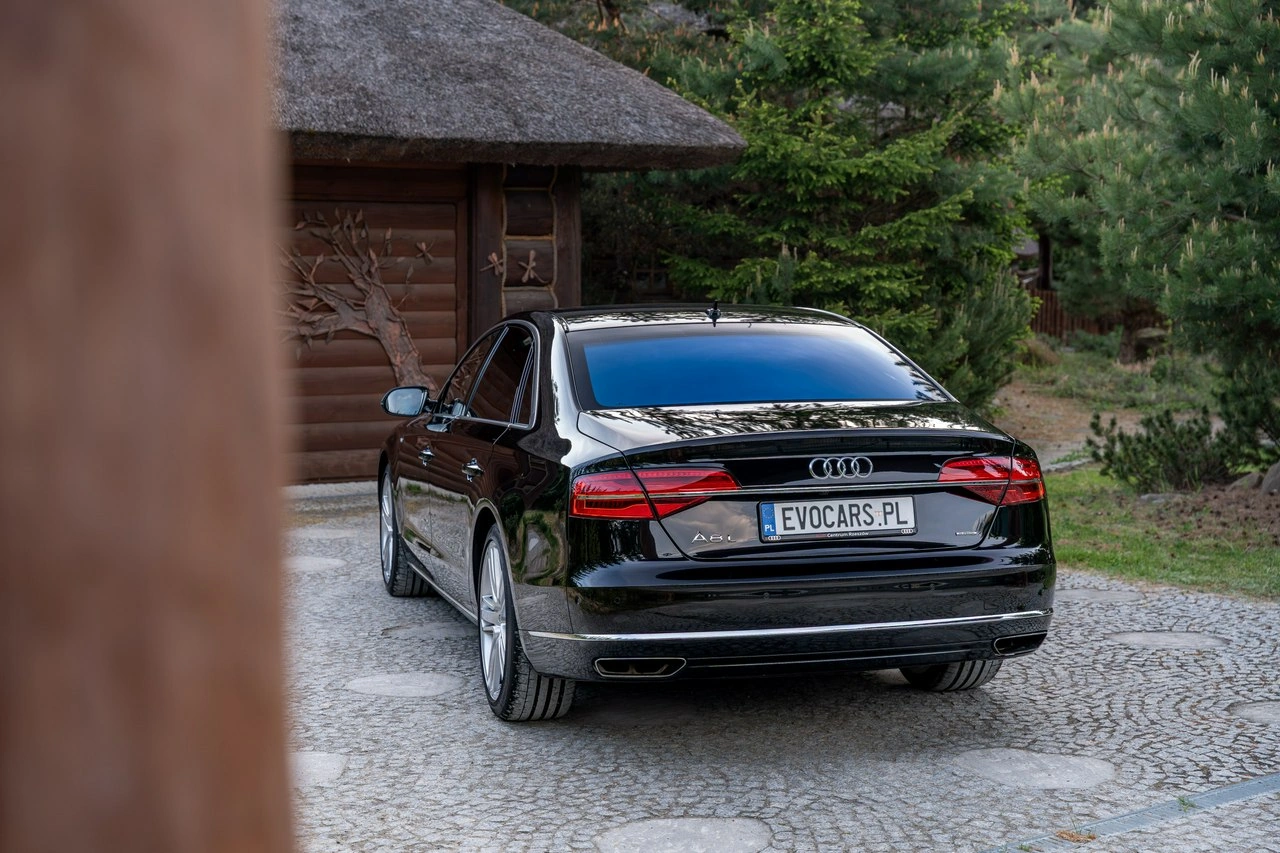 Audi A8 - Zdjęcie 29