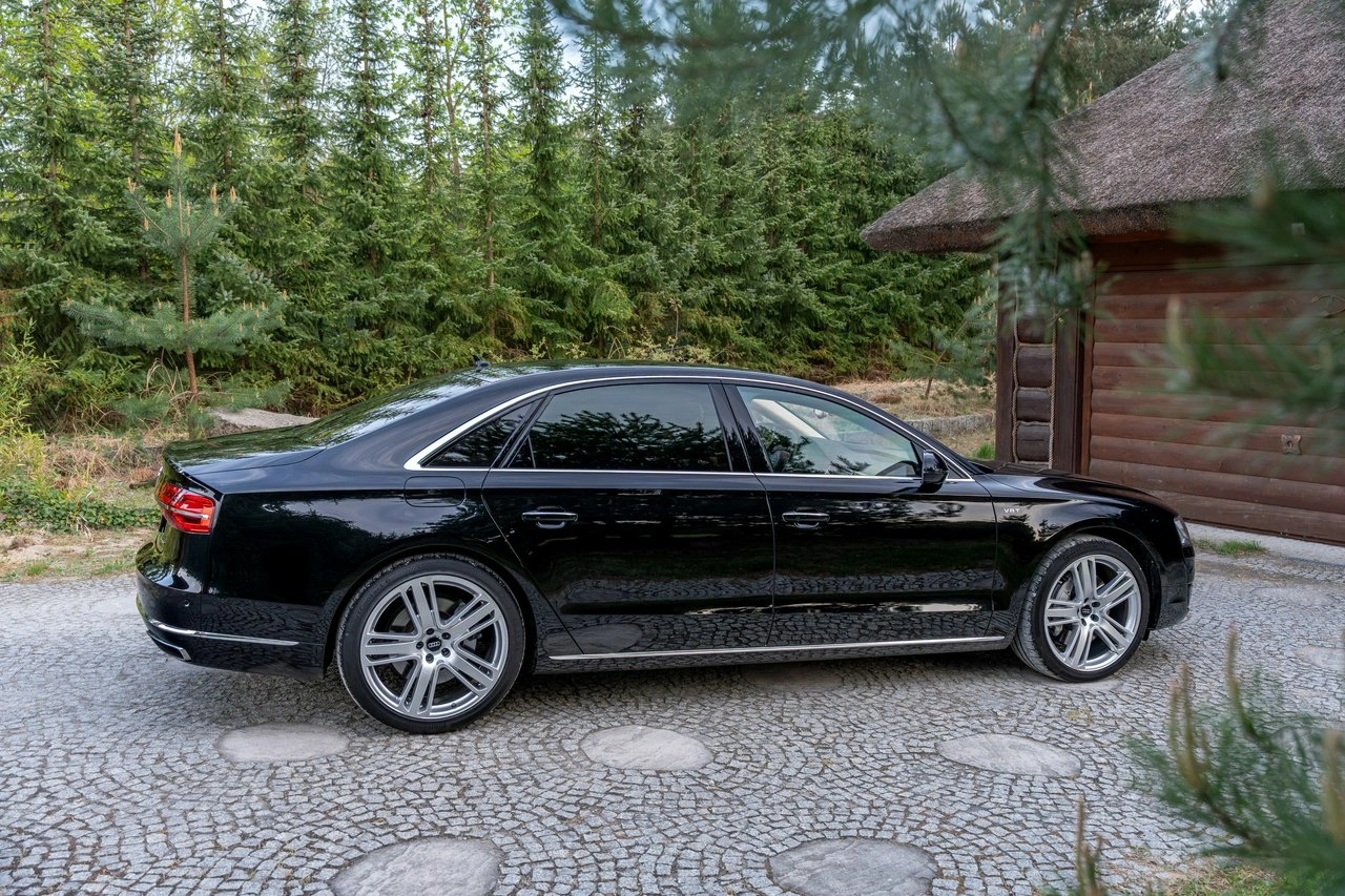 Audi A8 - Zdjęcie 6