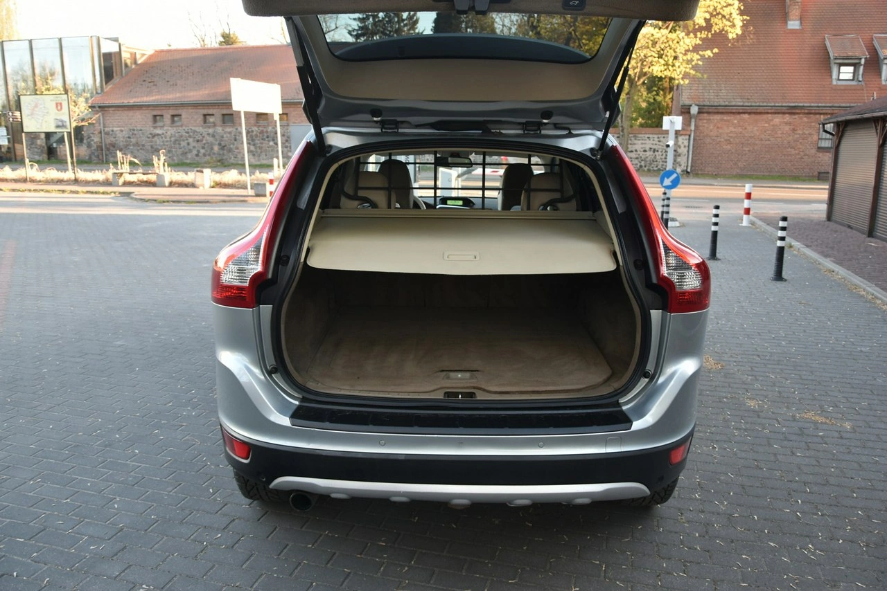 Volvo XC 60 - Zdjęcie 18