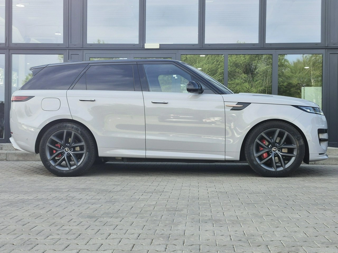 Land Rover Range Rover Sport - Zdjęcie 4