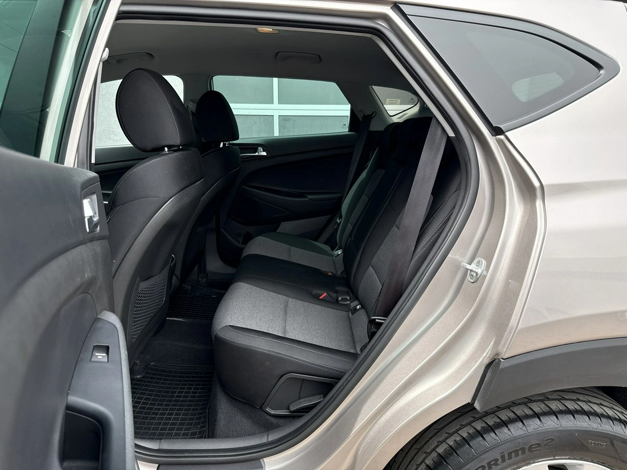 Hyundai Tucson - Zdjęcie 23