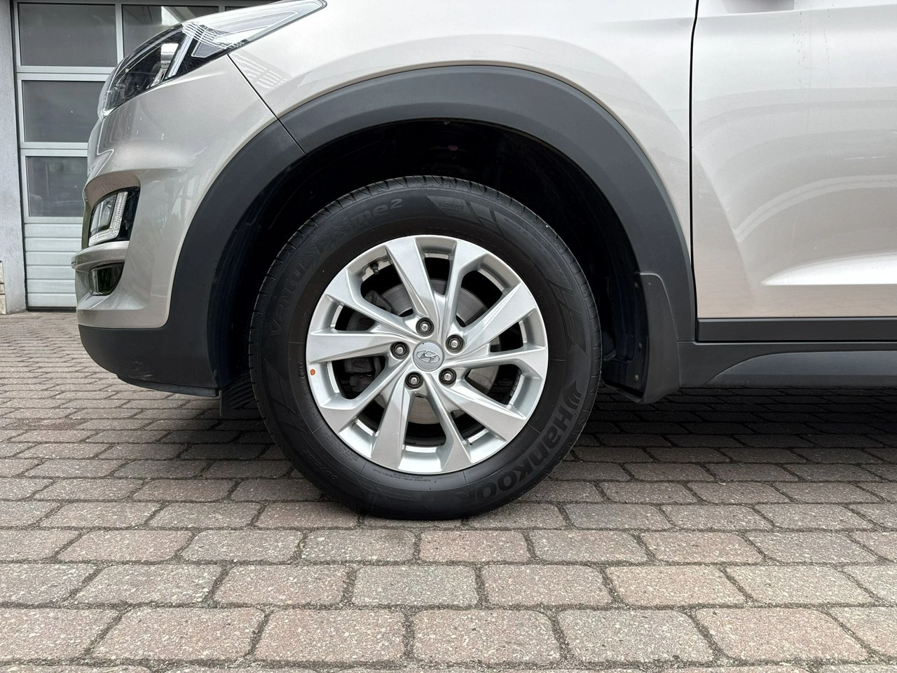 Hyundai Tucson - Zdjęcie 8