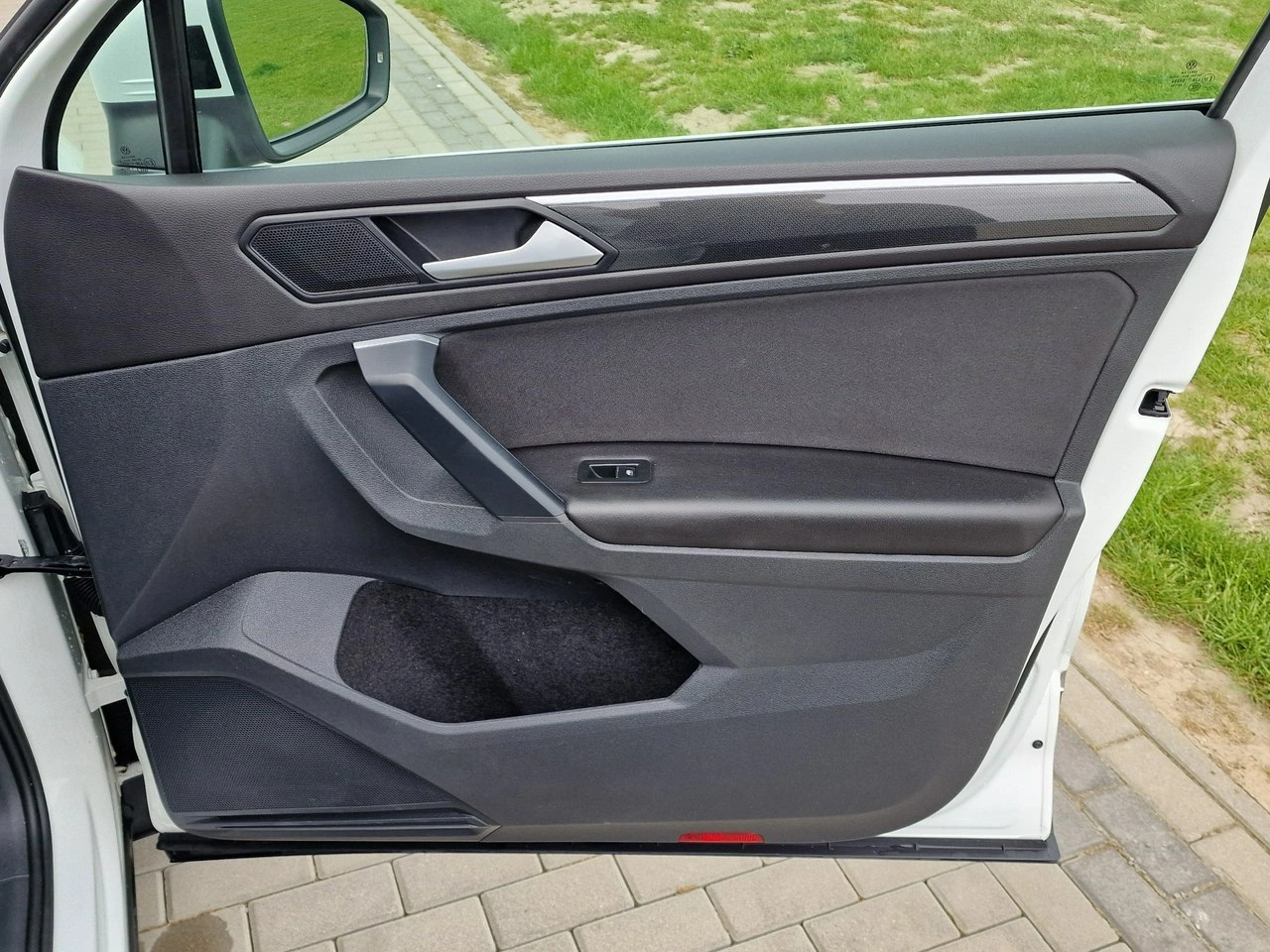Volkswagen Tiguan - Zdjęcie 24