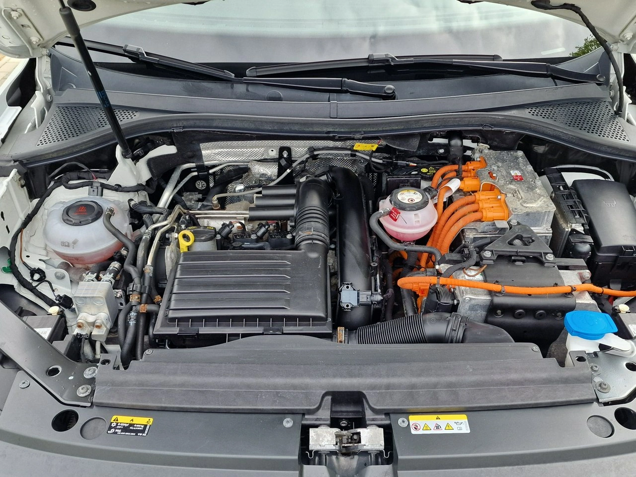 Volkswagen Tiguan - Zdjęcie 16