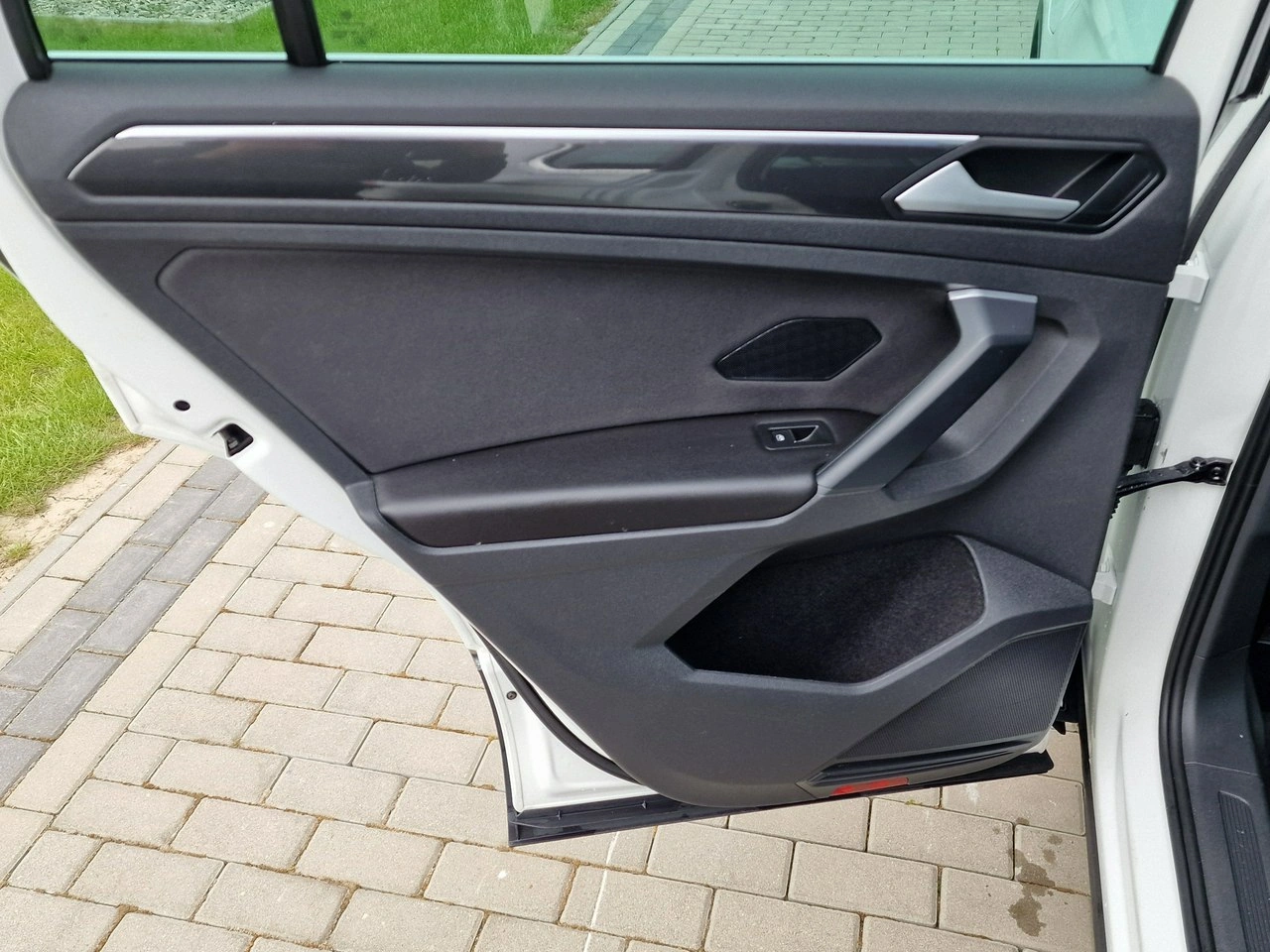 Volkswagen Tiguan - Zdjęcie 21