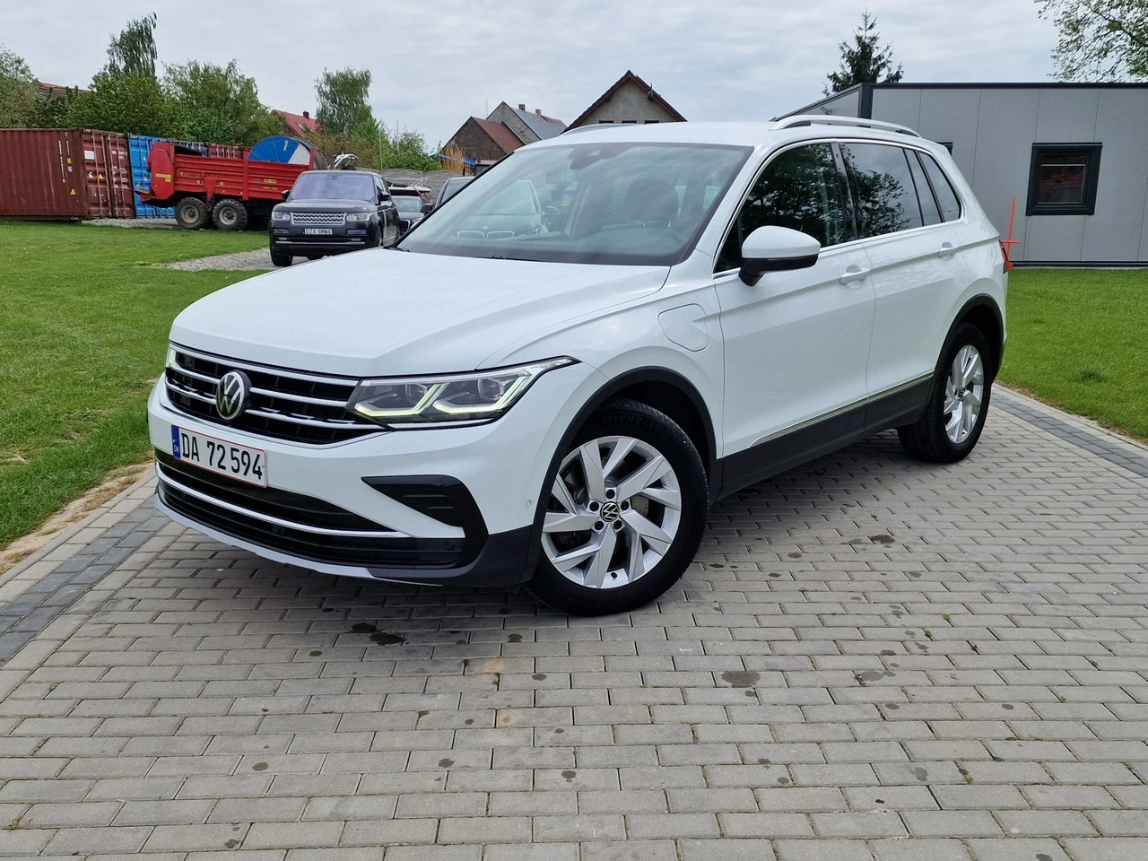 Volkswagen Tiguan - Główne zdjęcie