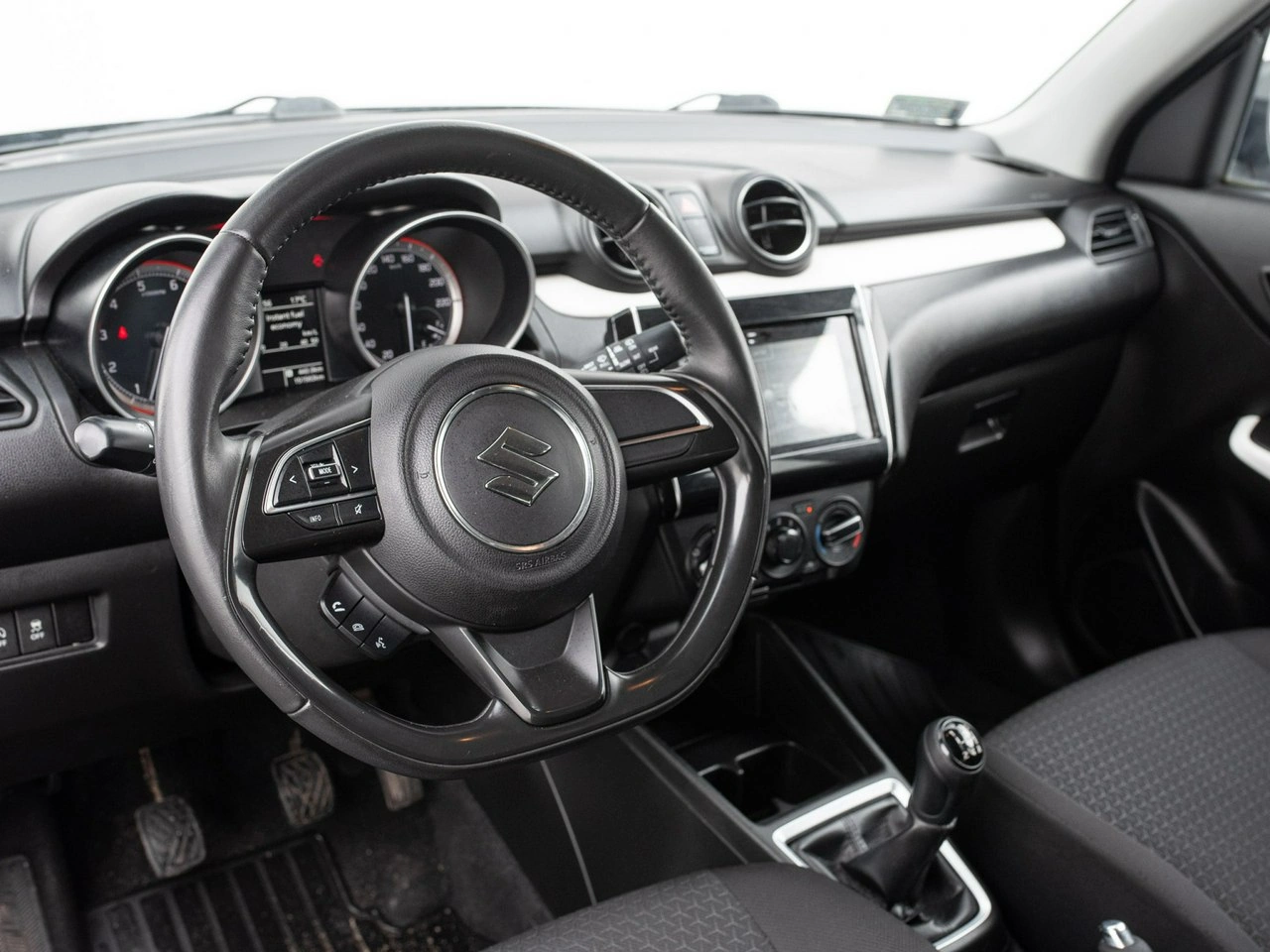 Suzuki Swift - Zdjęcie 5