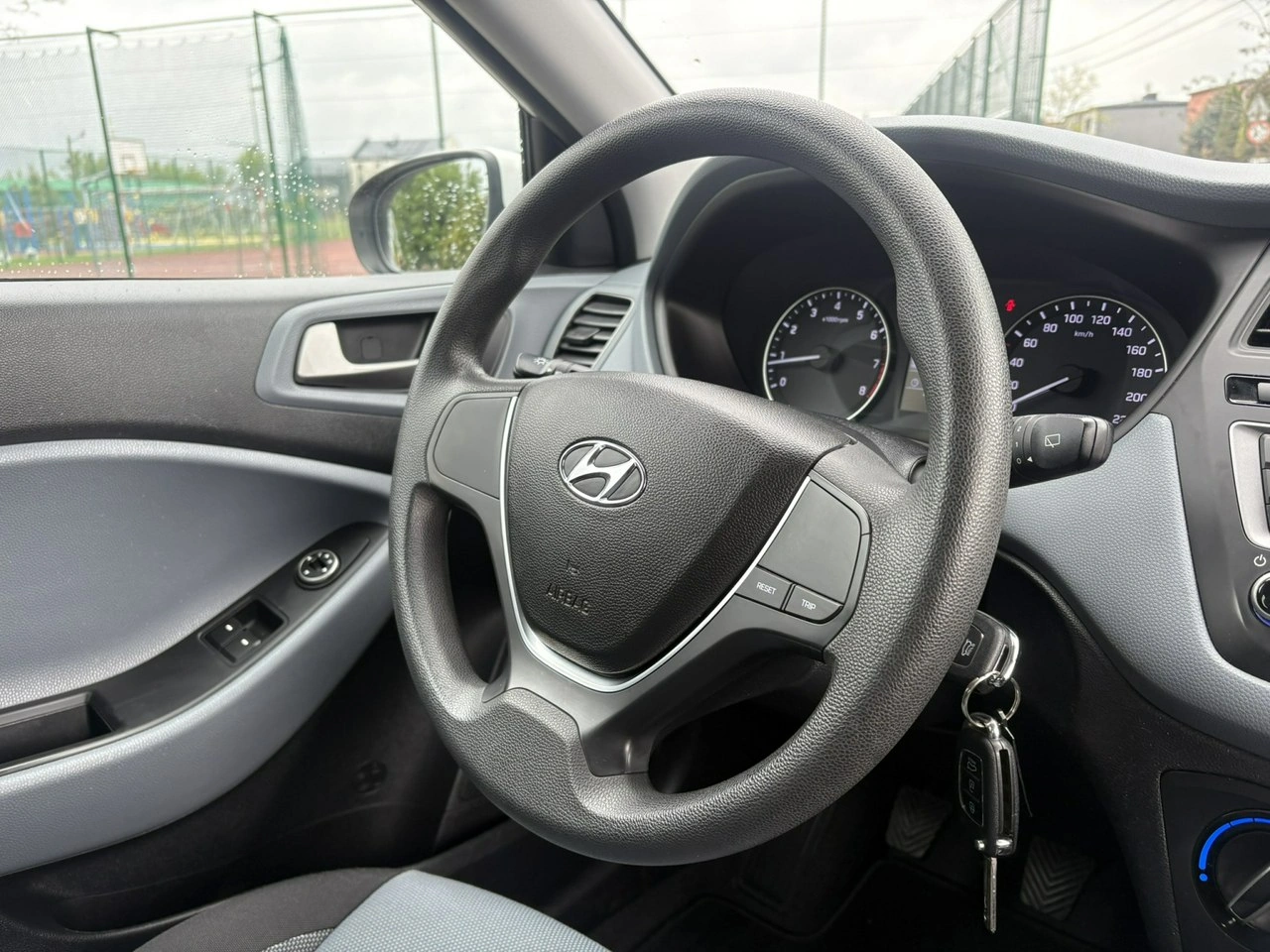 Hyundai i20 - Zdjęcie 13