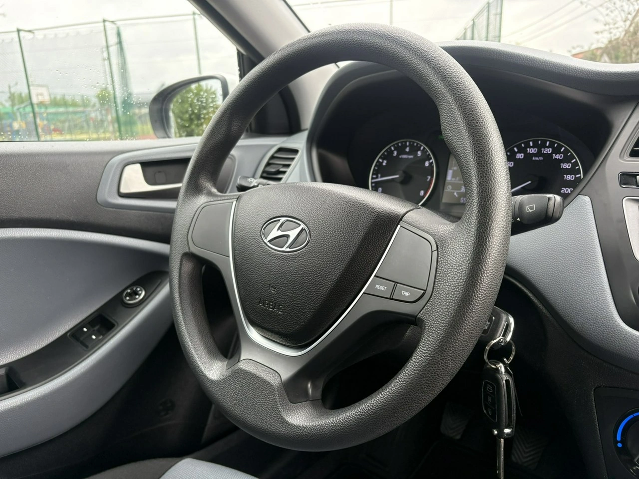 Hyundai i20 - Zdjęcie 18