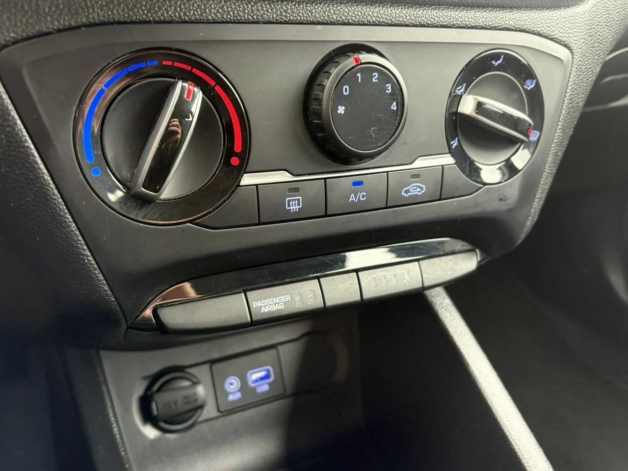 Hyundai i20 - Zdjęcie 23