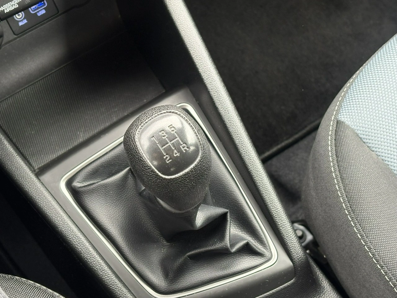 Hyundai i20 - Zdjęcie 25