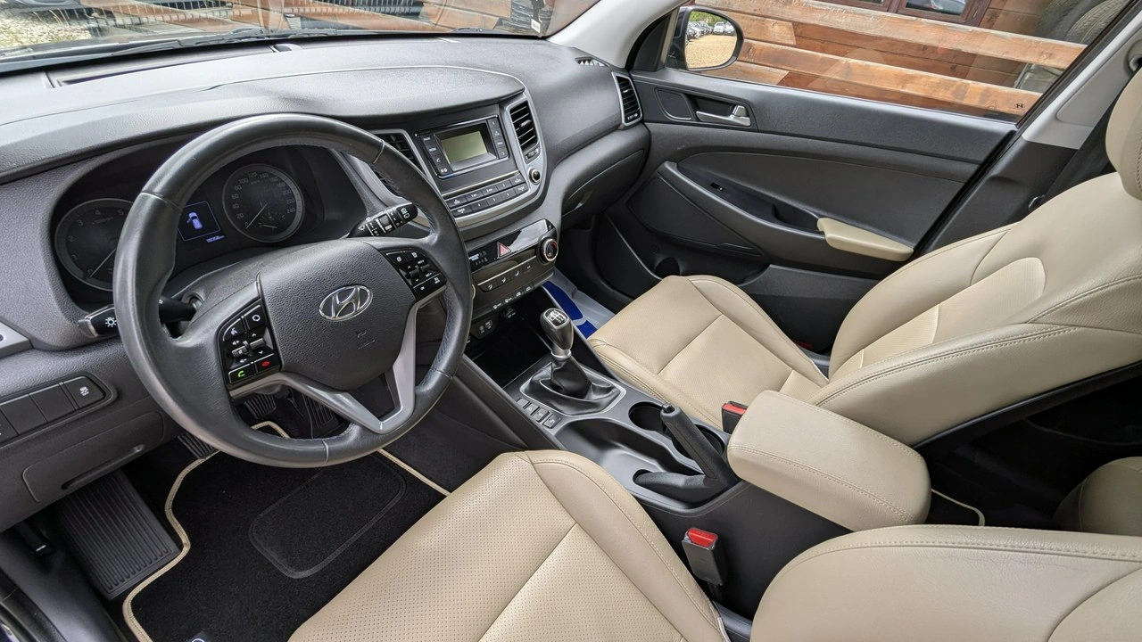 Hyundai Tucson - Zdjęcie 15