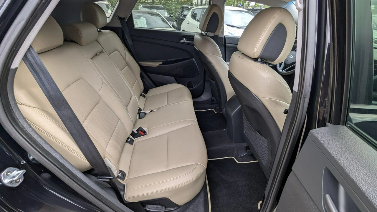 Hyundai Tucson - Zdjęcie 18
