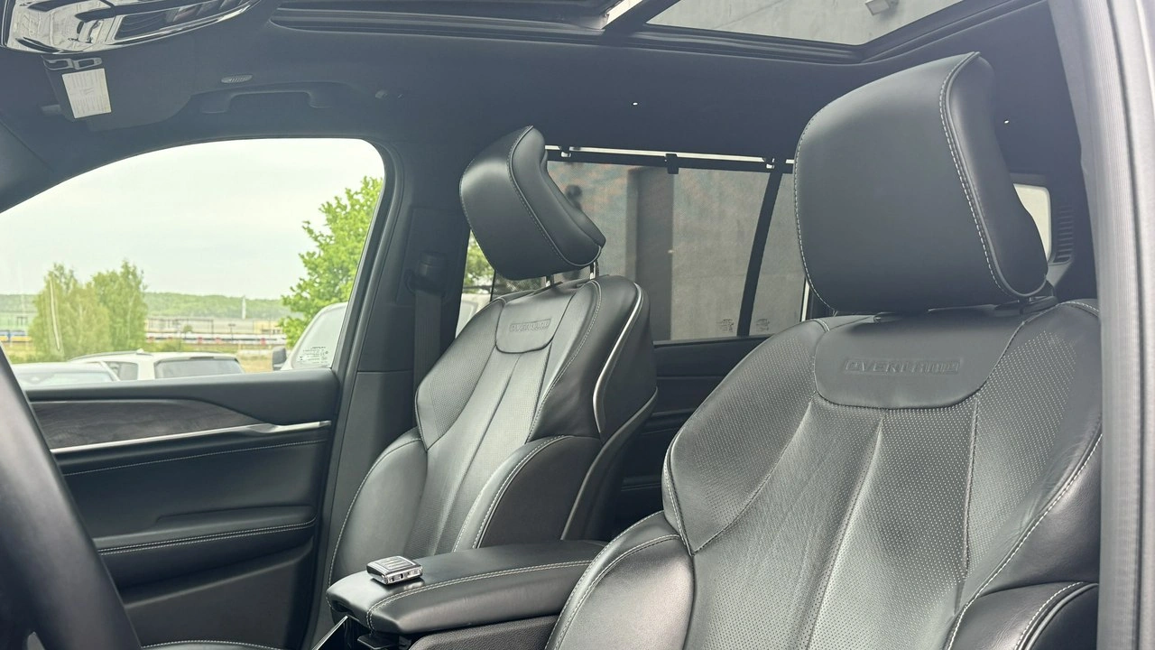 Jeep Grand Cherokee - Zdjęcie 9