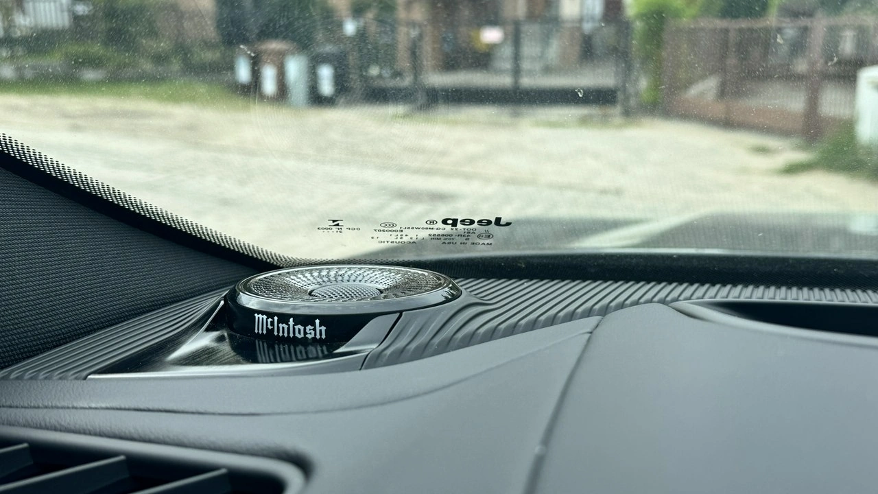 Jeep Grand Cherokee - Zdjęcie 11