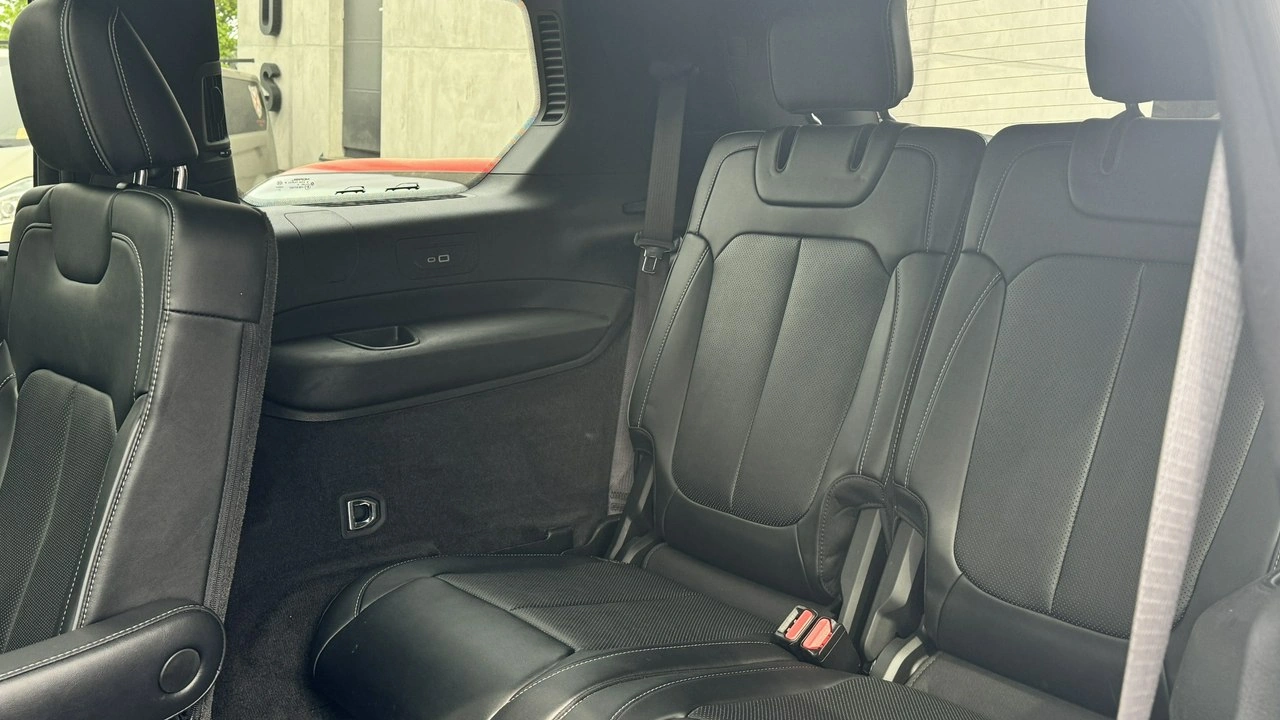 Jeep Grand Cherokee - Zdjęcie 32