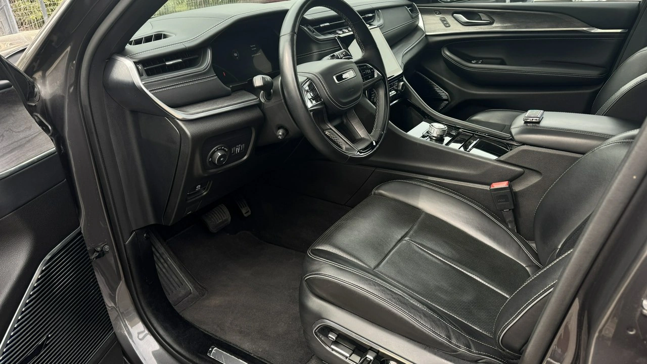 Jeep Grand Cherokee - Zdjęcie 6